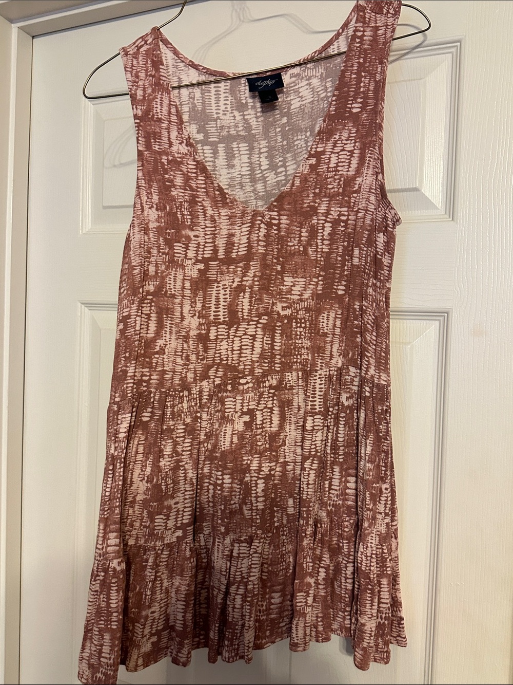 Sleeves, flowy top